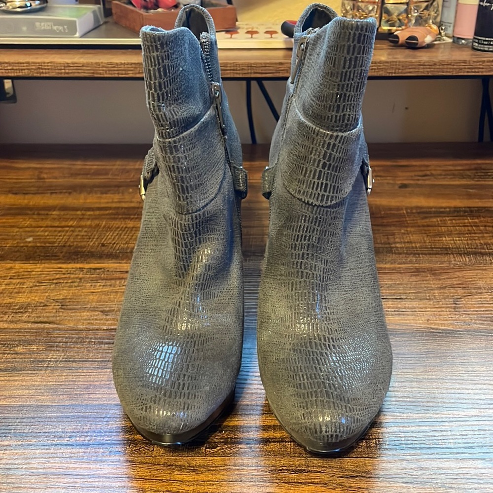 Style&Co., boot heels, size 7.5, grey, used.